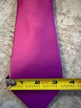 Jones New York Tie – Magenta Solid Silk – 3.5" Width